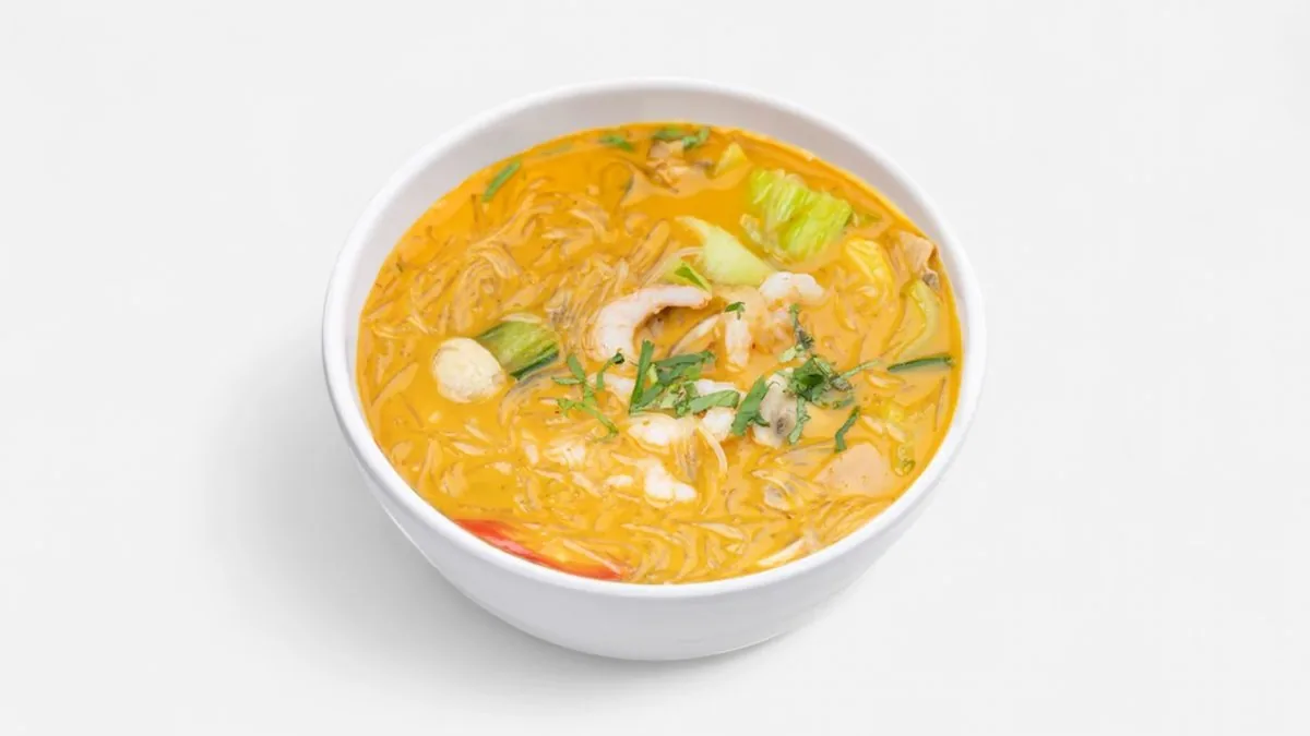 Tom yum kha kala-nuudlitega